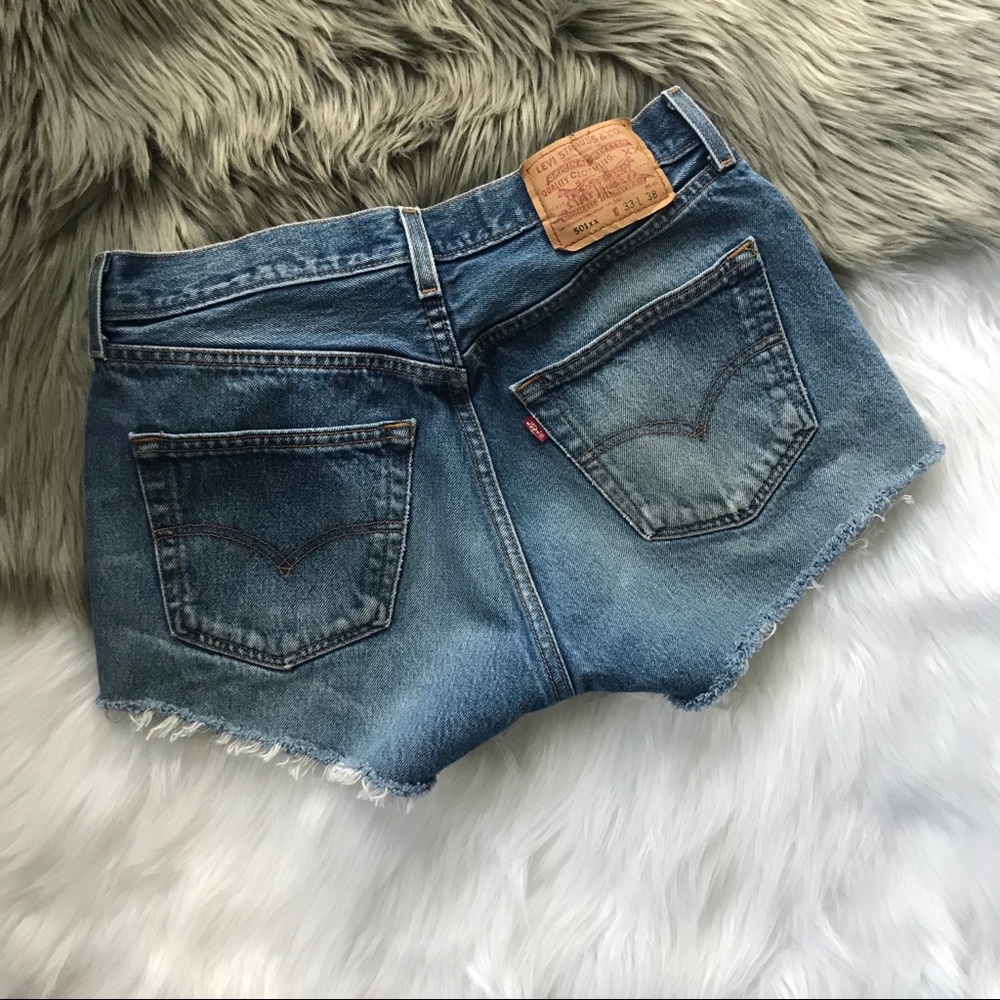 Levi’s 501 Renewed High Waist Cutoff Jean Shorts - Picture 5 of 7